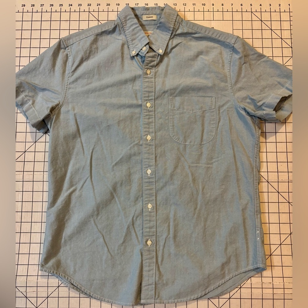NWOT J. Crew Men’s Size Medium Blue Classic Fit Pima Cotton Button Down Shirt - Picture 2 of 6